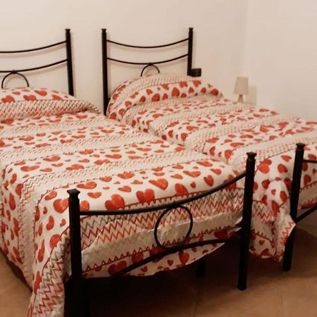 Le Tre Stelle Bed & Breakfast Ronco all'Adige ภายนอก รูปภาพ